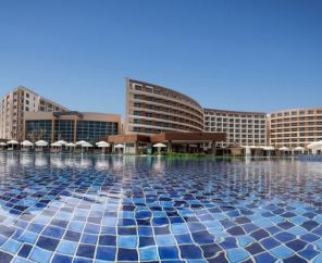 Elexus Hotel Resort