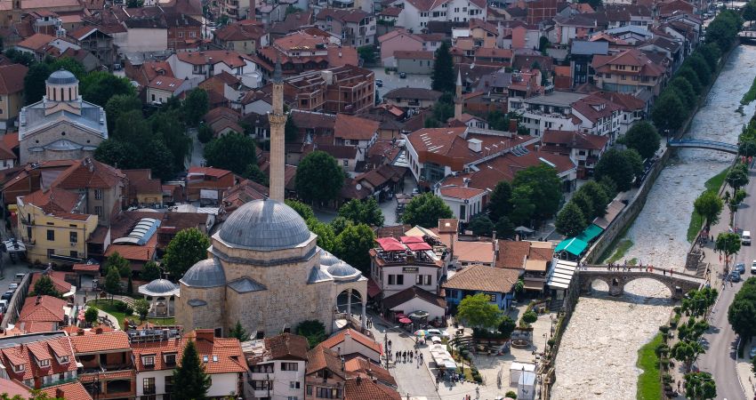 İzmir Çıkışlı Kosovalı Baştanbaşa Balkanlar Ajet ile Çevre Gezileri, Extra Turlar ve Akşam Yemekleri Dahil